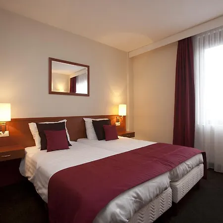 Restaurant & Casino De Nachtegaal 4* Lisse