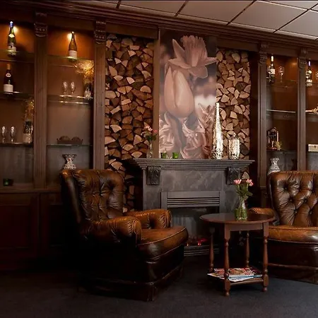Restaurant & Casino De Nachtegaal 4*