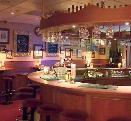 Restaurant & Casino De Nachtegaal 4*