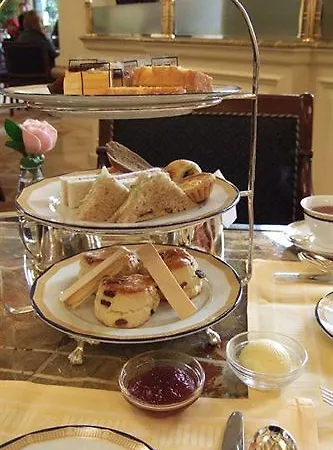 Отель Restaurant & Casino De Nachtegaal Лиссе