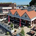 Restaurant & Casino De Nachtegaal 리쎄