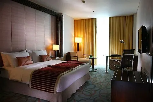 Hotel Restaurant & Casino De Nachtegaal 4*