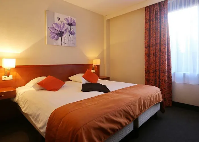 Restaurant & Casino De Nachtegaal Hotel 4*