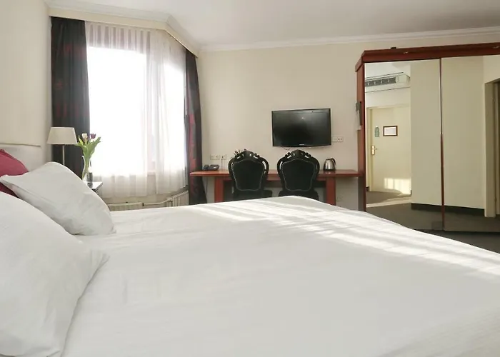 Restaurant & Casino De Nachtegaal Lisse